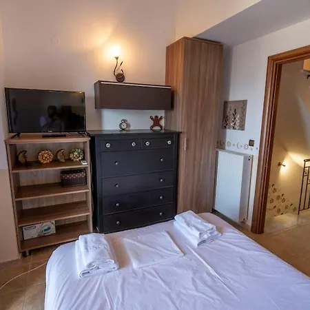 Βίλα Waves Beachfront House, *