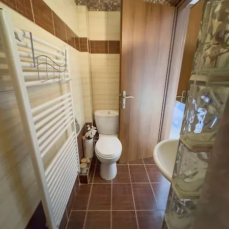 Waves Beachfront House, Βίλα Νικήτη